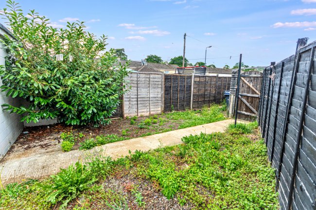 6 Methuen Way, Corsham, Wiltshire, SN13 0EA 9