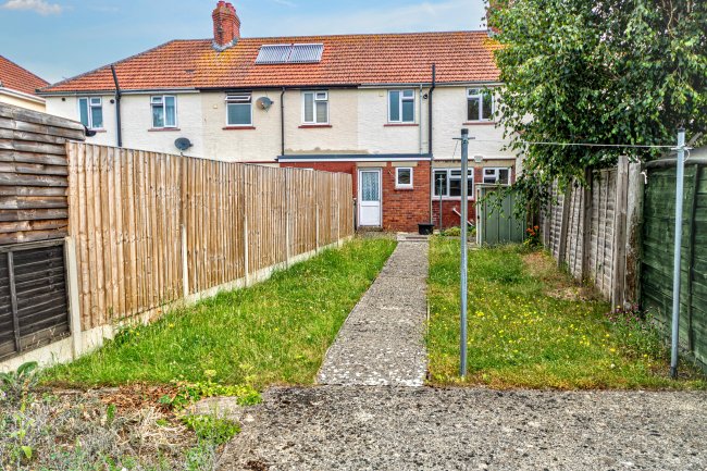3 Bremhill View, Calne, Wiltshire, SN11 9EE 10