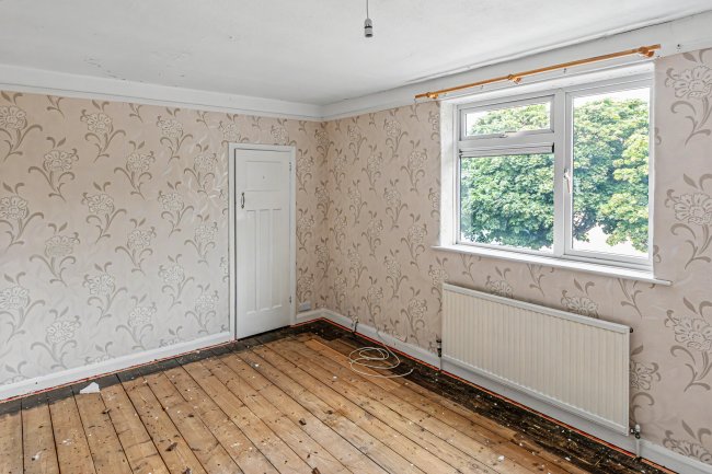 3 Bremhill View, Calne, Wiltshire, SN11 9EE 10