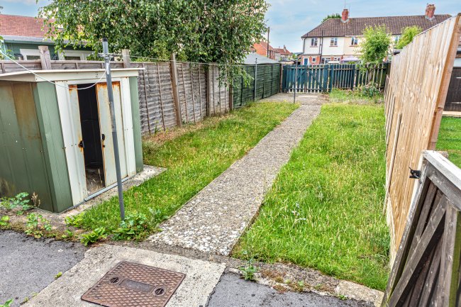 3 Bremhill View, Calne, Wiltshire, SN11 9EE 10