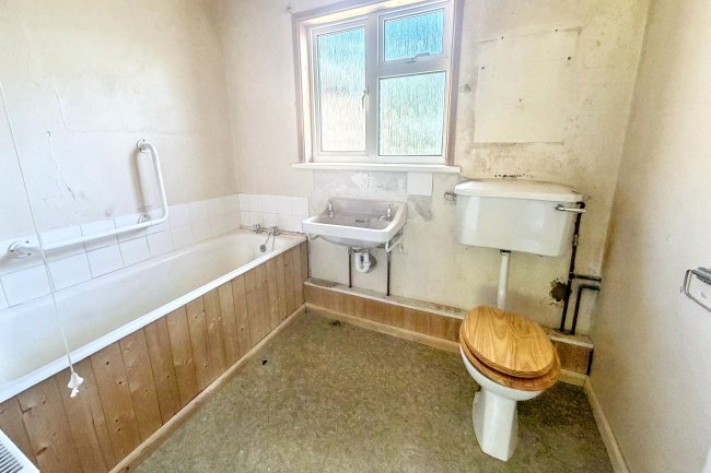 1 & 2 Bungalow, Green Lane, Ashmore, Salisbury, Dorset, SP5 5AQ 1