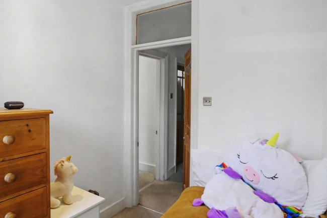 62 Oaklands Road, Hanwell, London, W7 2DU 1