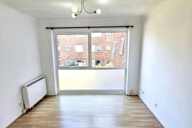 Flat 30, Highland Court, 87 Gordon Road, South Woodford, London, E18 1RE 6