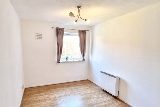 Flat 30, Highland Court, 87 Gordon Road, South Woodford, London, E18 1RE 6