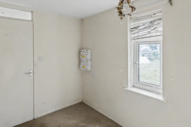 135 Lime Kiln, Royal Wootton Bassett, Wiltshire, SN4 7HQ 6