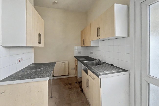 Flat A, 68 Rattray Road, Brixton, London SW2 1BE 4