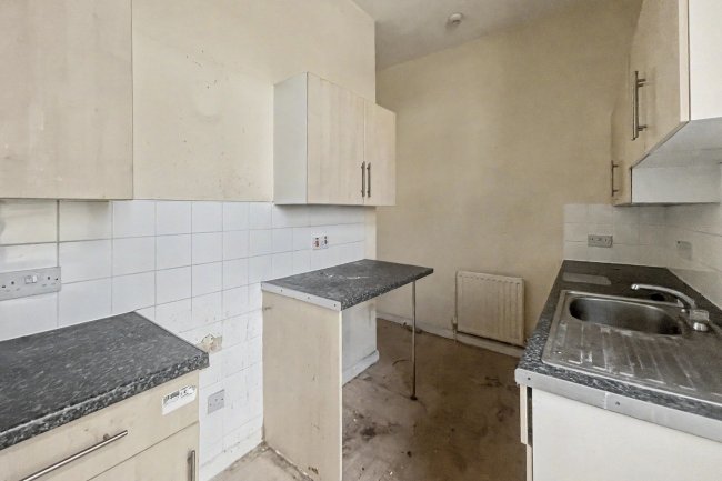Flat A, 68 Rattray Road, Brixton, London SW2 1BE 4
