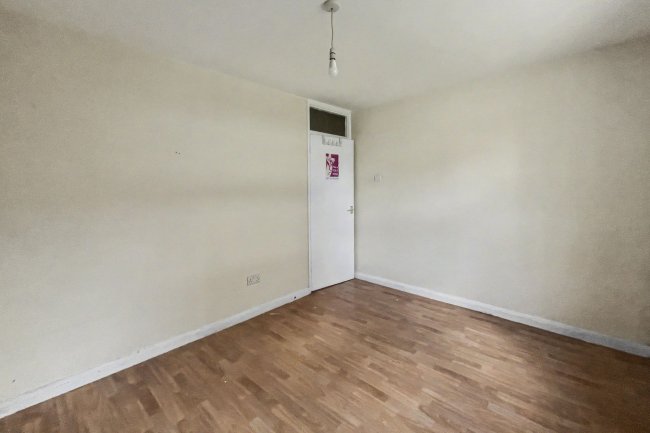 Flat A, 68 Rattray Road, Brixton, London SW2 1BE 4