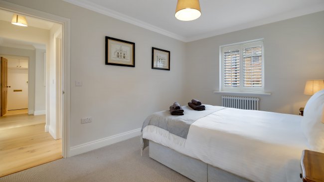 Flat 2, 10 Hermit Street, Clerkenwell, London, EC1V 7NR 2