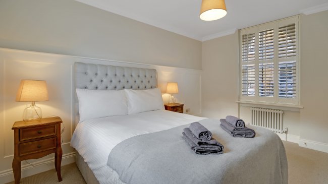 Flat 2, 10 Hermit Street, Clerkenwell, London, EC1V 7NR 2