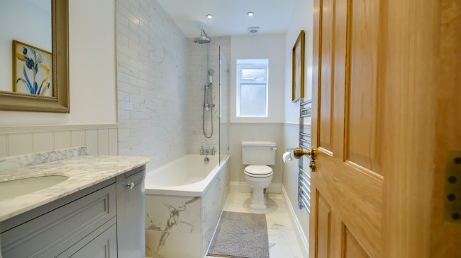 Flat 2, 10 Hermit Street, Clerkenwell, London, EC1V 7NR 2