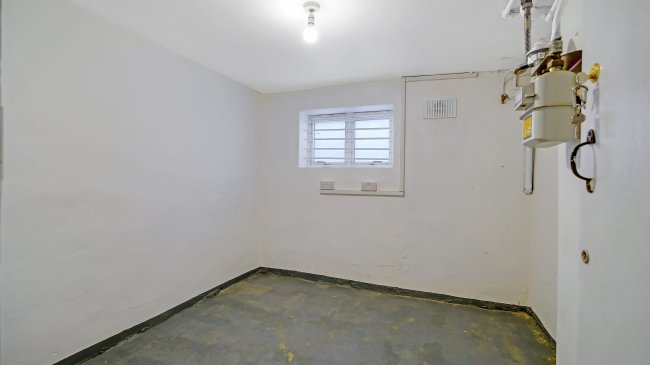 Flat 2, 10 Hermit Street, Clerkenwell, London, EC1V 7NR 2