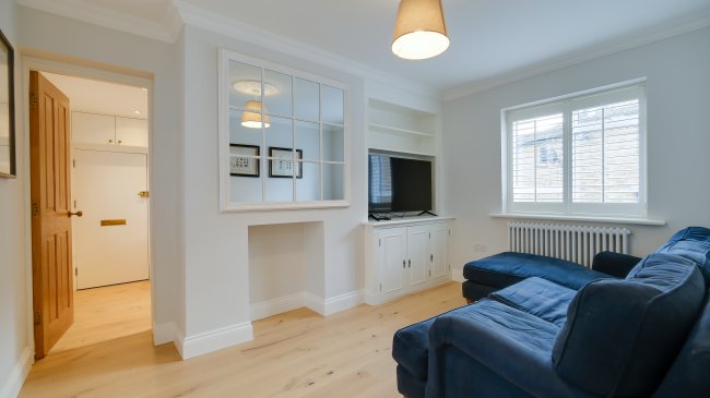 Flat 2, 10 Hermit Street, Clerkenwell, London, EC1V 7NR 2