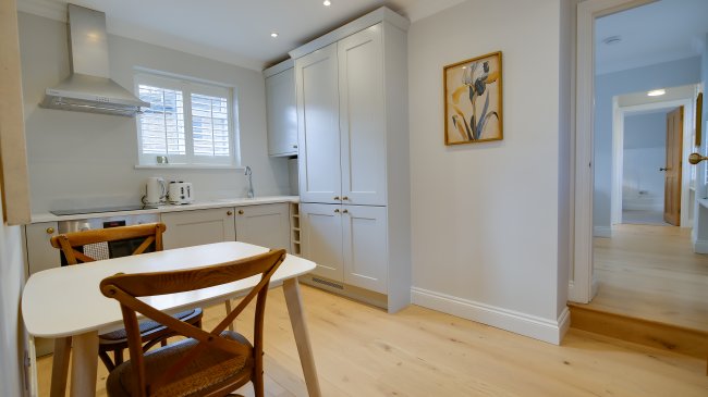 Flat 2, 10 Hermit Street, Clerkenwell, London, EC1V 7NR 2