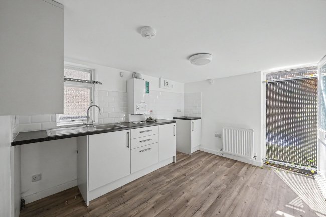 Flat A, 6 Saltram Crescent, London, W9 3HP 10