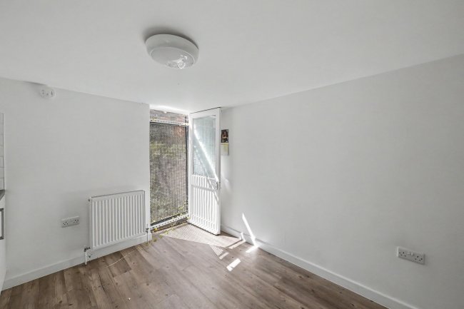 Flat A, 6 Saltram Crescent, London, W9 3HP 10