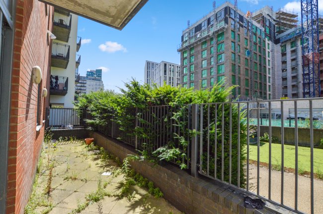 Flat 40, The Lock Building, 72 High Street, London, E15 2QB 2