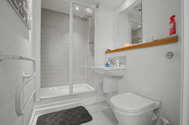 Flat 40, The Lock Building, 72 High Street, London, E15 2QB 2