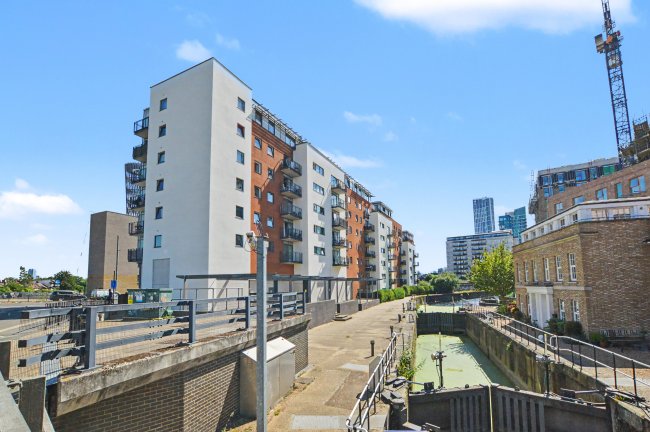 Flat 40, The Lock Building, 72 High Street, London, E15 2QB 2