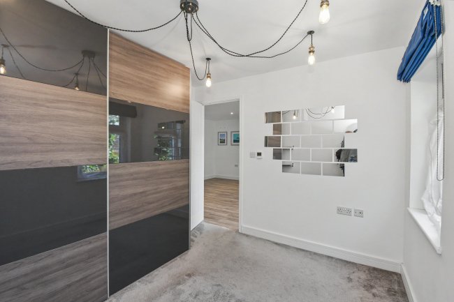 Flat 6, Unit 2, Station Court, Bourne End SL8 5YQ 10