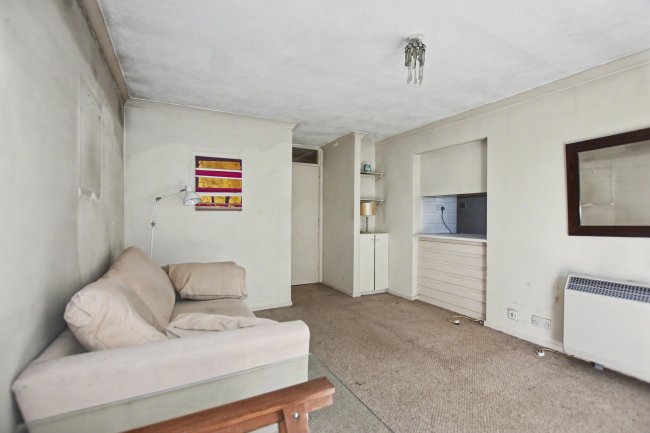 8 Sandalwood House, Longlands Road, Sidcup, Bexley, DA15 7NB 10