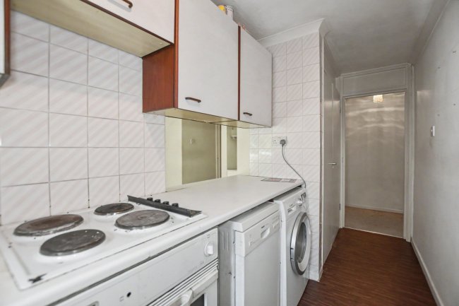 8 Sandalwood House, Longlands Road, Sidcup, Bexley, DA15 7NB 10