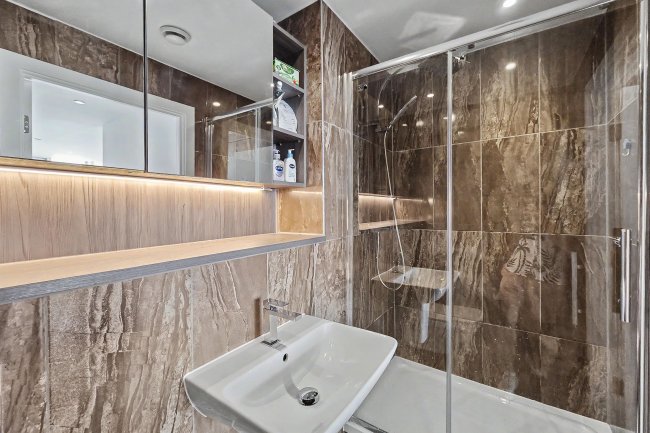 Flat B2308, Deansgate Square,  9 Owen Street Manchester, M15 4UD 1