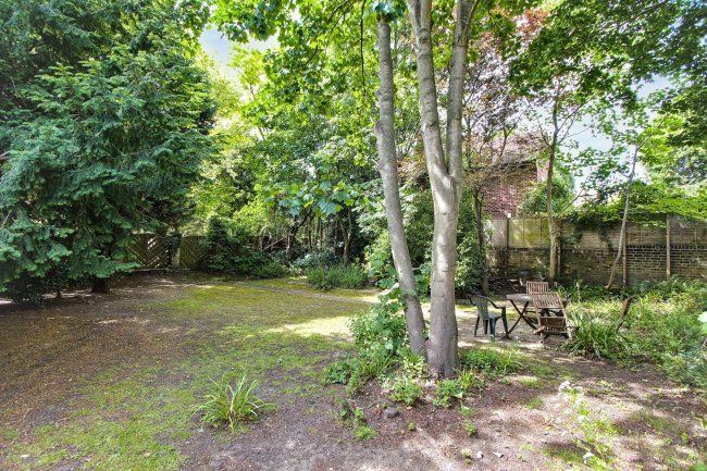 Flat 1 Inglis Court, 15 Creffield Road, Ealing, London W5 3HP 3