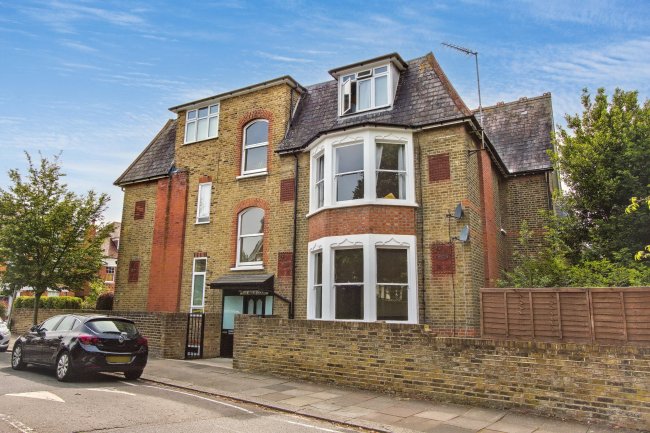 Flat 1 Inglis Court, 15 Creffield Road, Ealing, London W5 3HP 3