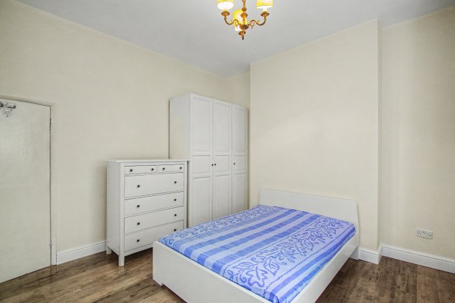 Flat 1 Inglis Court, 15 Creffield Road, Ealing, London W5 3HP 3