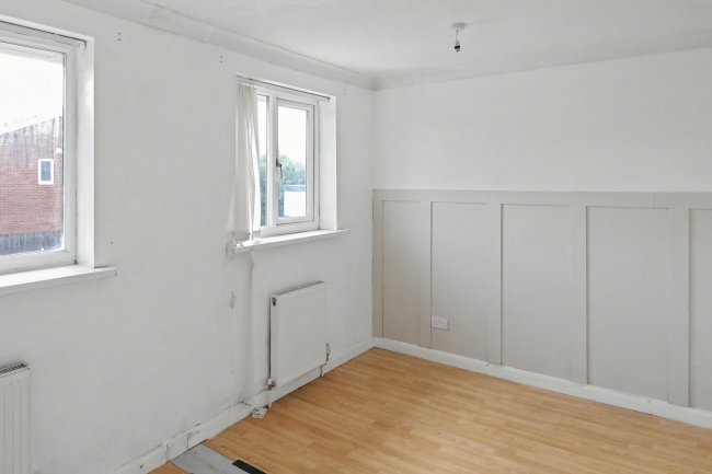 37 James Niven Court, Hull, East Riding of Yorkshire HU9 3AQ 8
