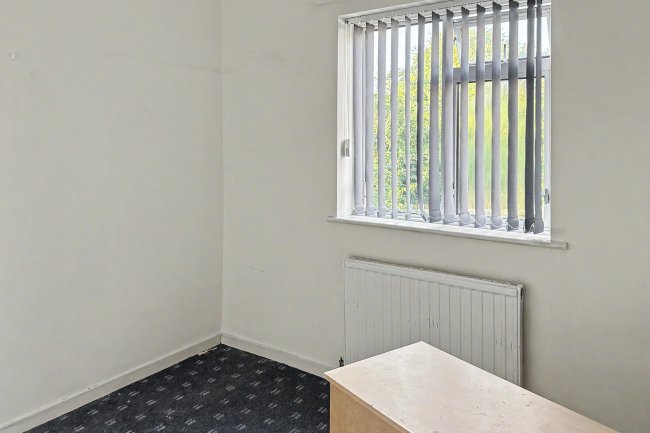 9 Camrose Croft, Balsall Heath, Birmingham, B12 9TS 1