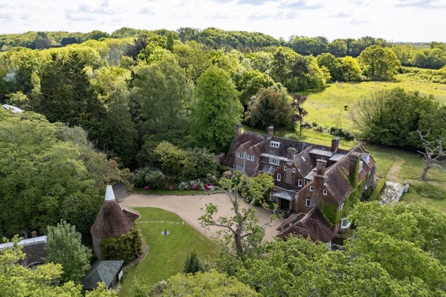 Tilton, The Stream, Catsfield, Battle, East Sussex, TN33 9BB 5