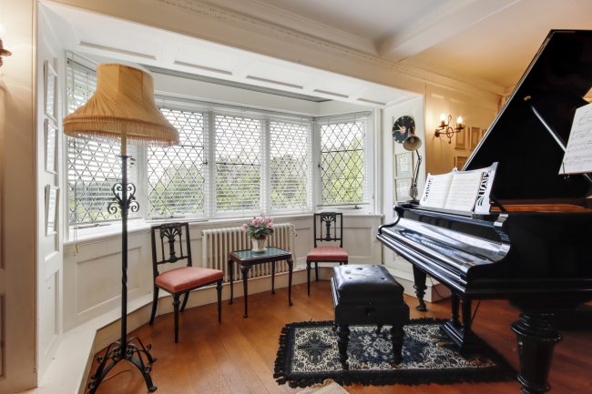 Tilton, The Stream, Catsfield, Battle, East Sussex, TN33 9BB 5