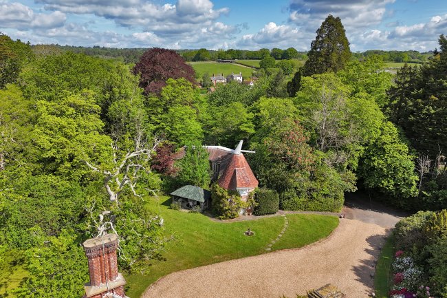 Tilton, The Stream, Catsfield, Battle, East Sussex, TN33 9BB 5