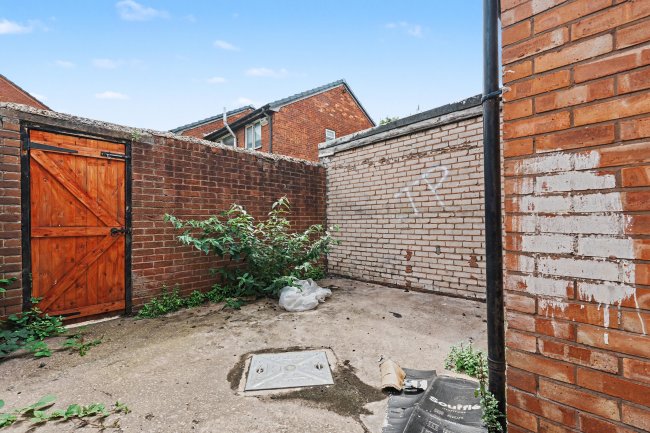 8 Bianca Street, Bootle, Merseyside, L20 7DS 9