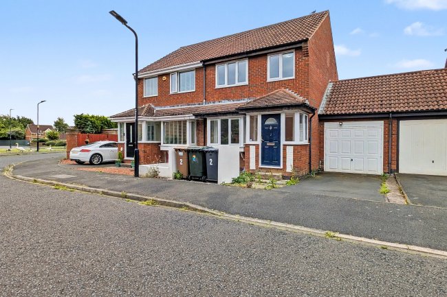 2 Woodcroft Close, Annitsford, Northumberland, NE23 7UF 1