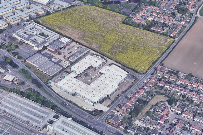 Land on the west side of Hatch Lane, West Drayton, UB7 0LB 1