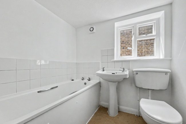 37c Sellons Avenue, Harlesden, London NW10 4HJ 2