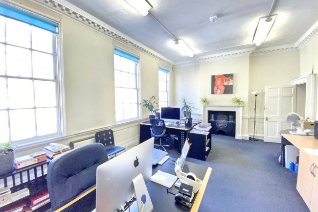 2 Church Street, Bath BA1 1NL 2