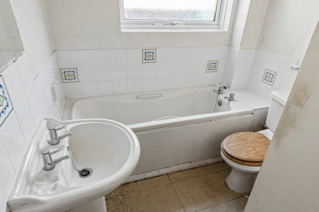 63 Waiblingen Way, Devizes, SN10 2BW 4