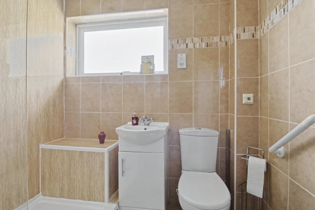 23 Alameda Way, Purbrook, Waterlooville, Hampshire, PO7 5HA 10