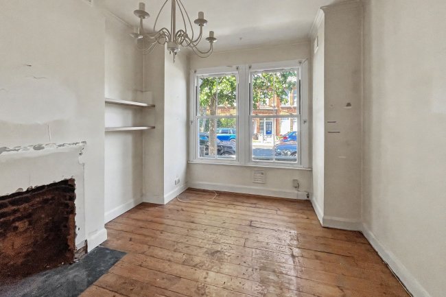 123a Boundaries Road, Balham, London, SW12 8HD 8