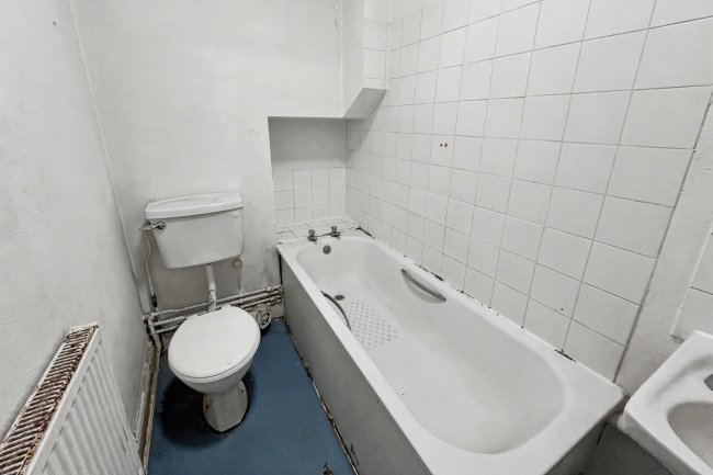 47e Ramsden Road, Balham, London, SW12 8RA 9