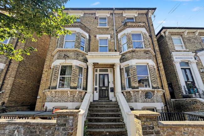 47e Ramsden Road, Balham, London, SW12 8RA 9