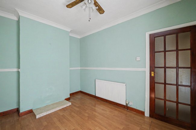 72 Milton Road, Southampton, SO15 2HR 4