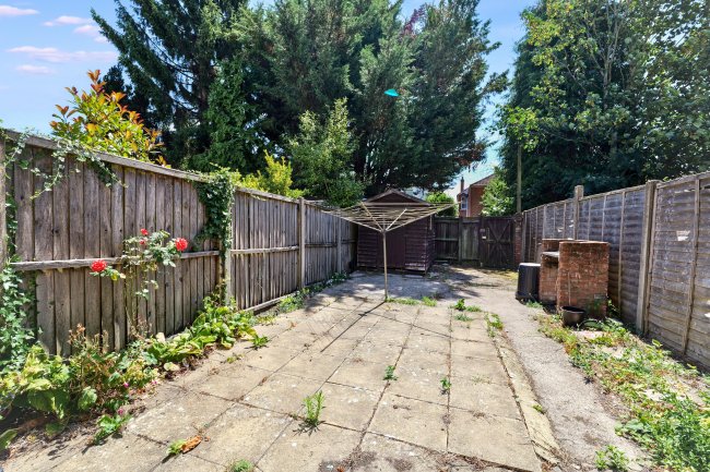 72 Milton Road, Southampton, SO15 2HR 4