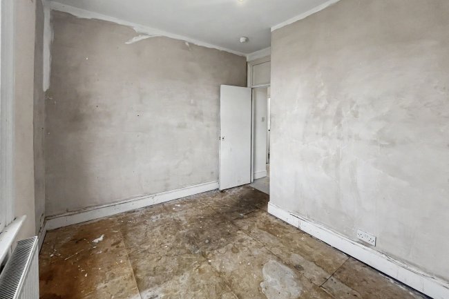 47f Ramsden Road, Balham, London, SW12 8RA 10