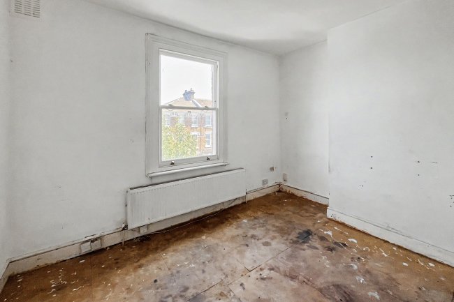 47f Ramsden Road, Balham, London, SW12 8RA 10