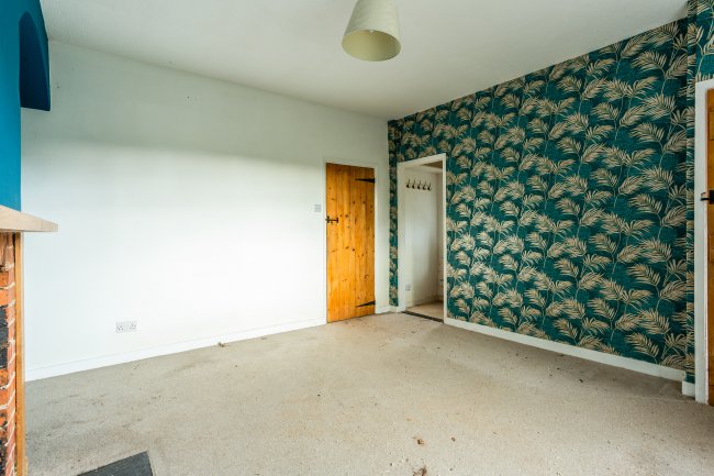 1 Church Farm Cottages, Church Farm Lane, Sidlesham, Chichester, West Sussex, PO20 7RF 2